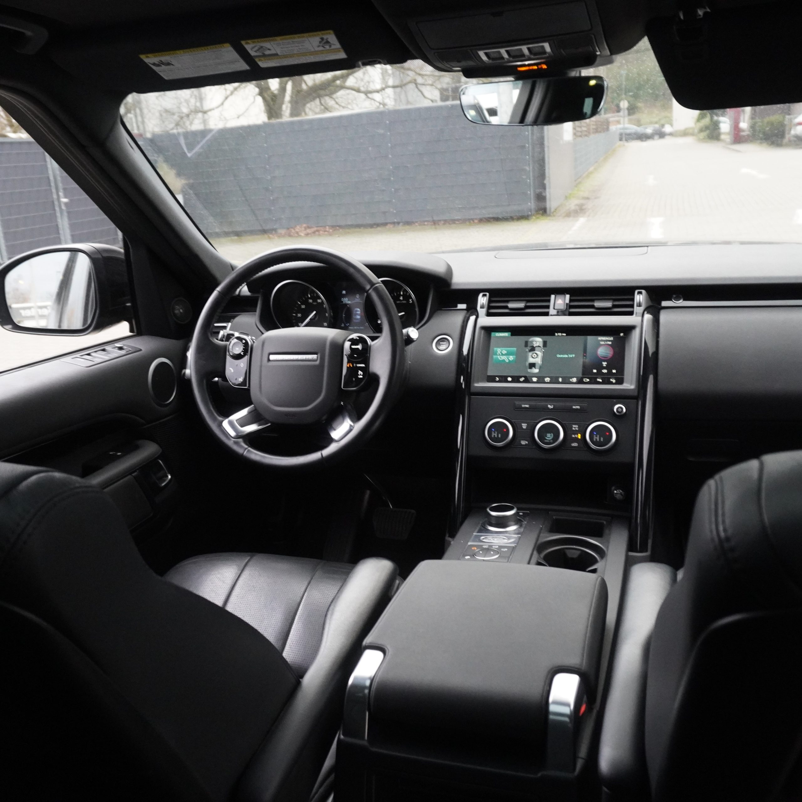 
								2020 Land Rover Discovery SE V6 Supercharged full									