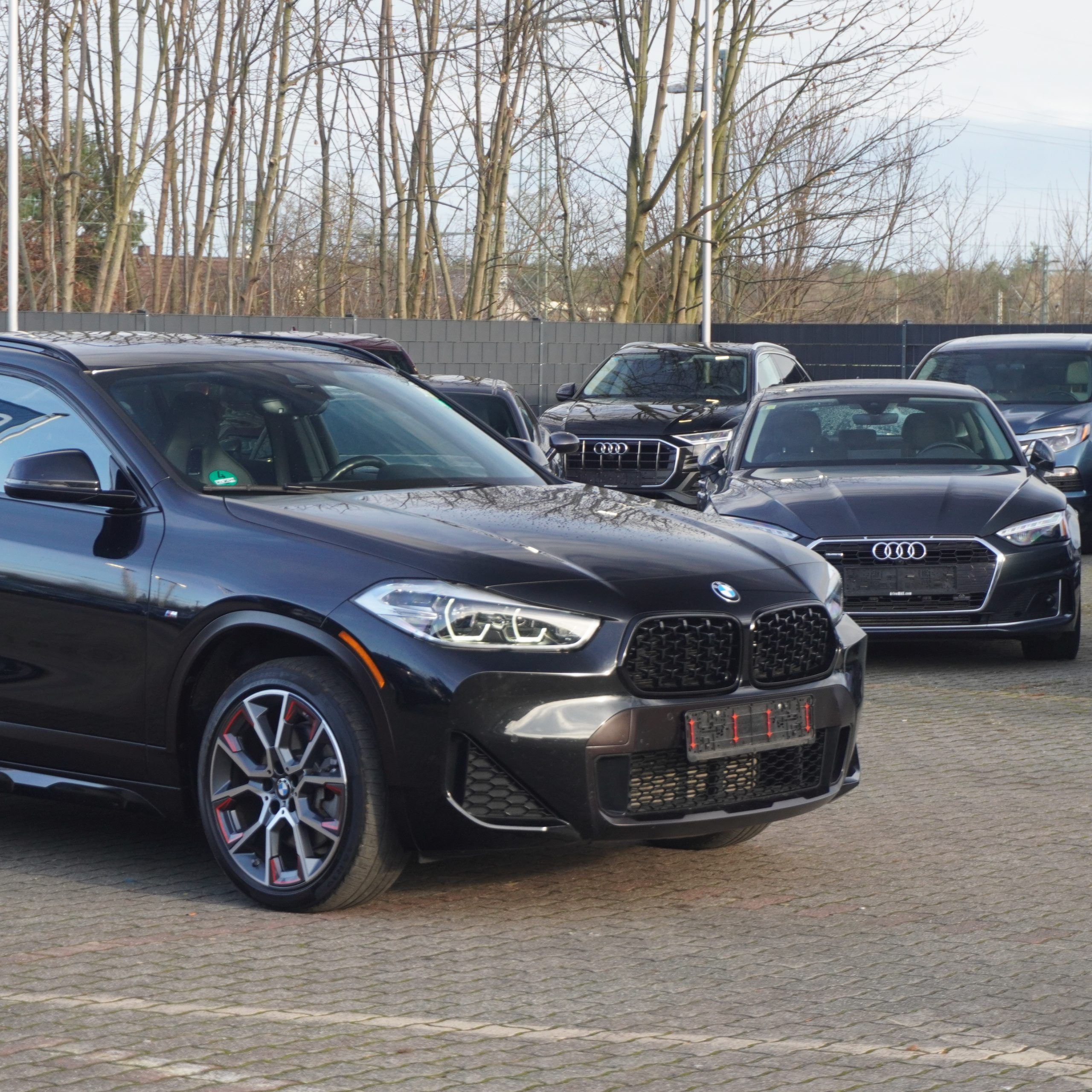 
								2022 BMW X2 xDrive28i full									