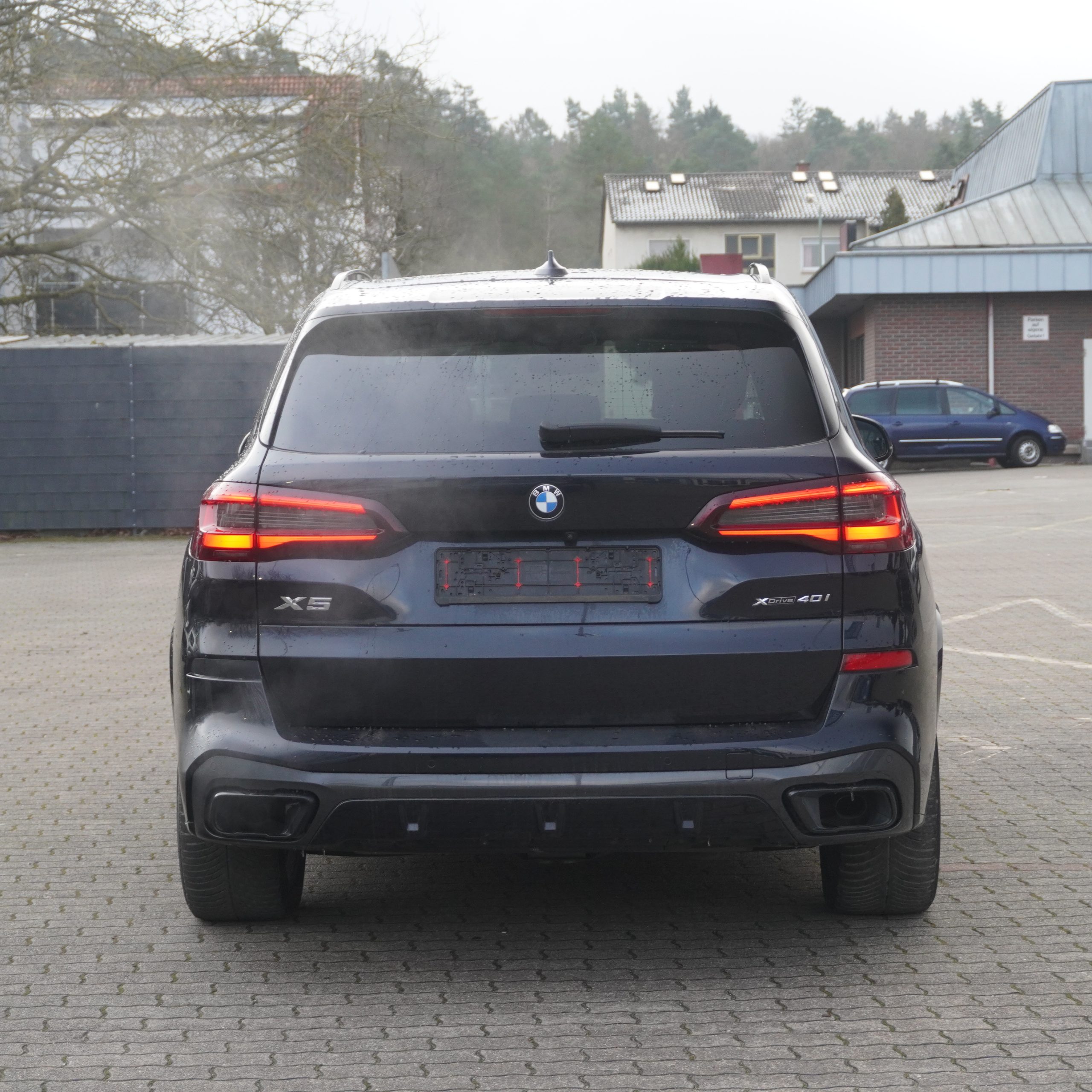 
								2021 BMW X5 40i full									