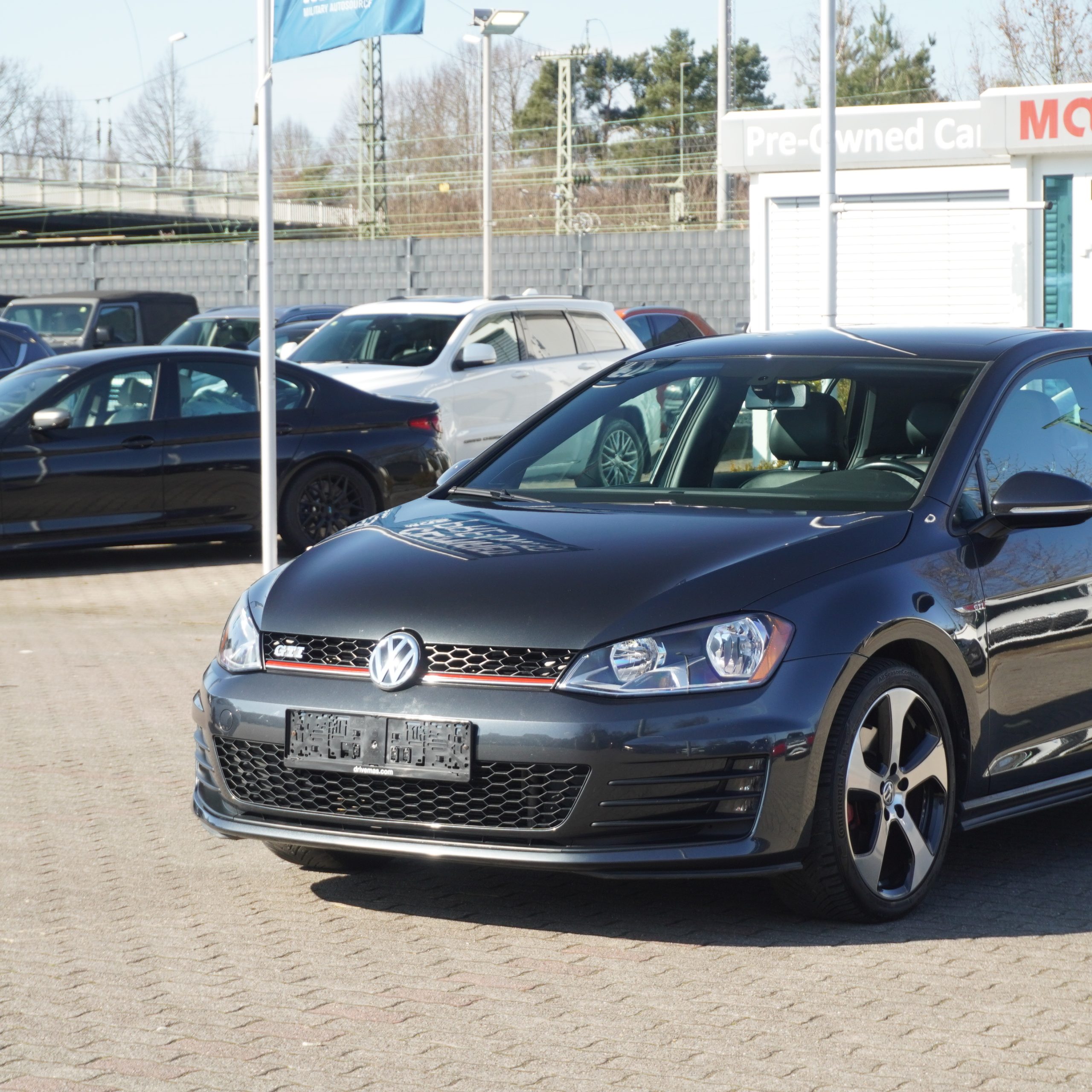 
								2016 Volkswagen GTI SE  full									