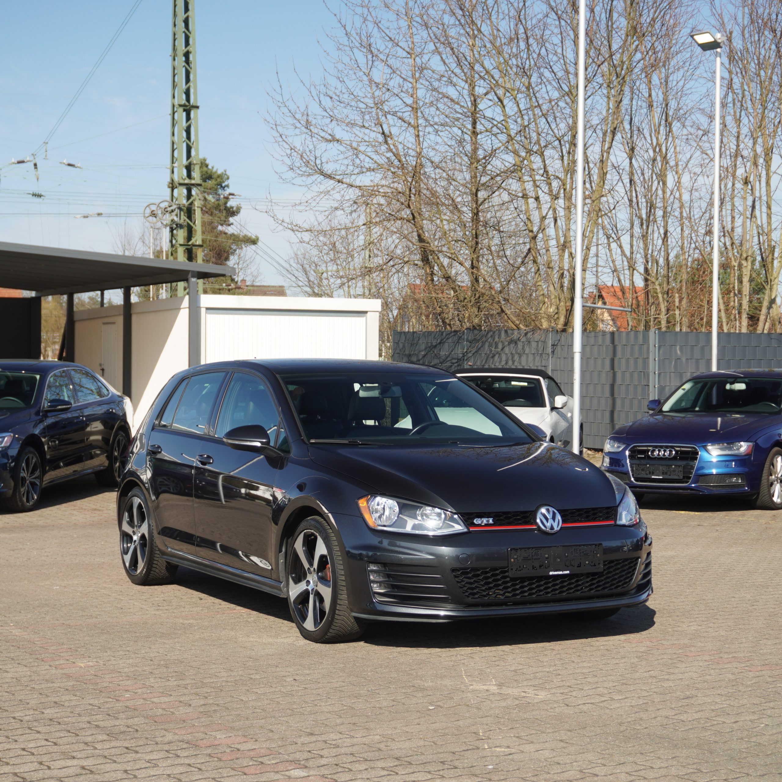 
								2016 Volkswagen GTI SE  full									