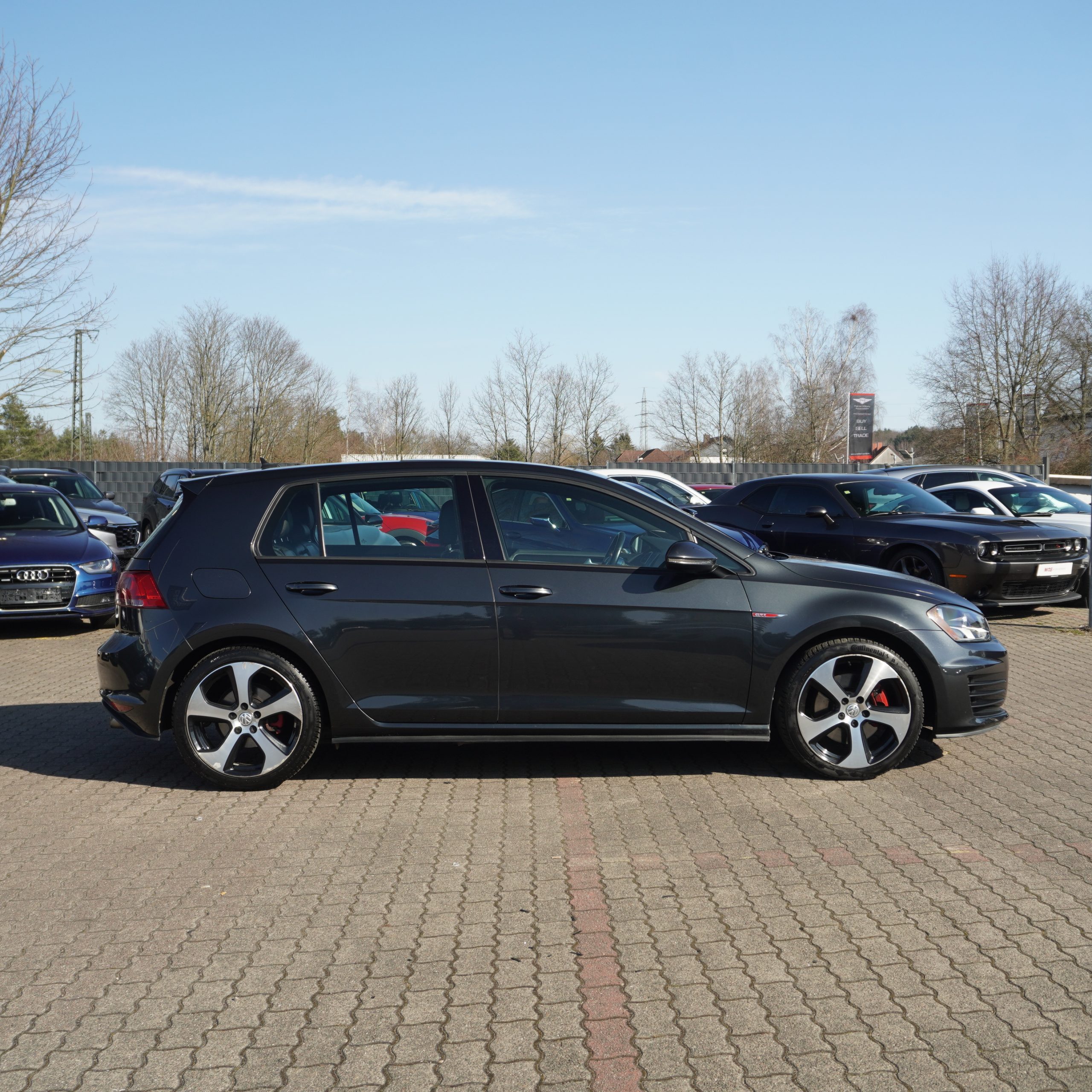 
								2016 Volkswagen GTI SE  full									