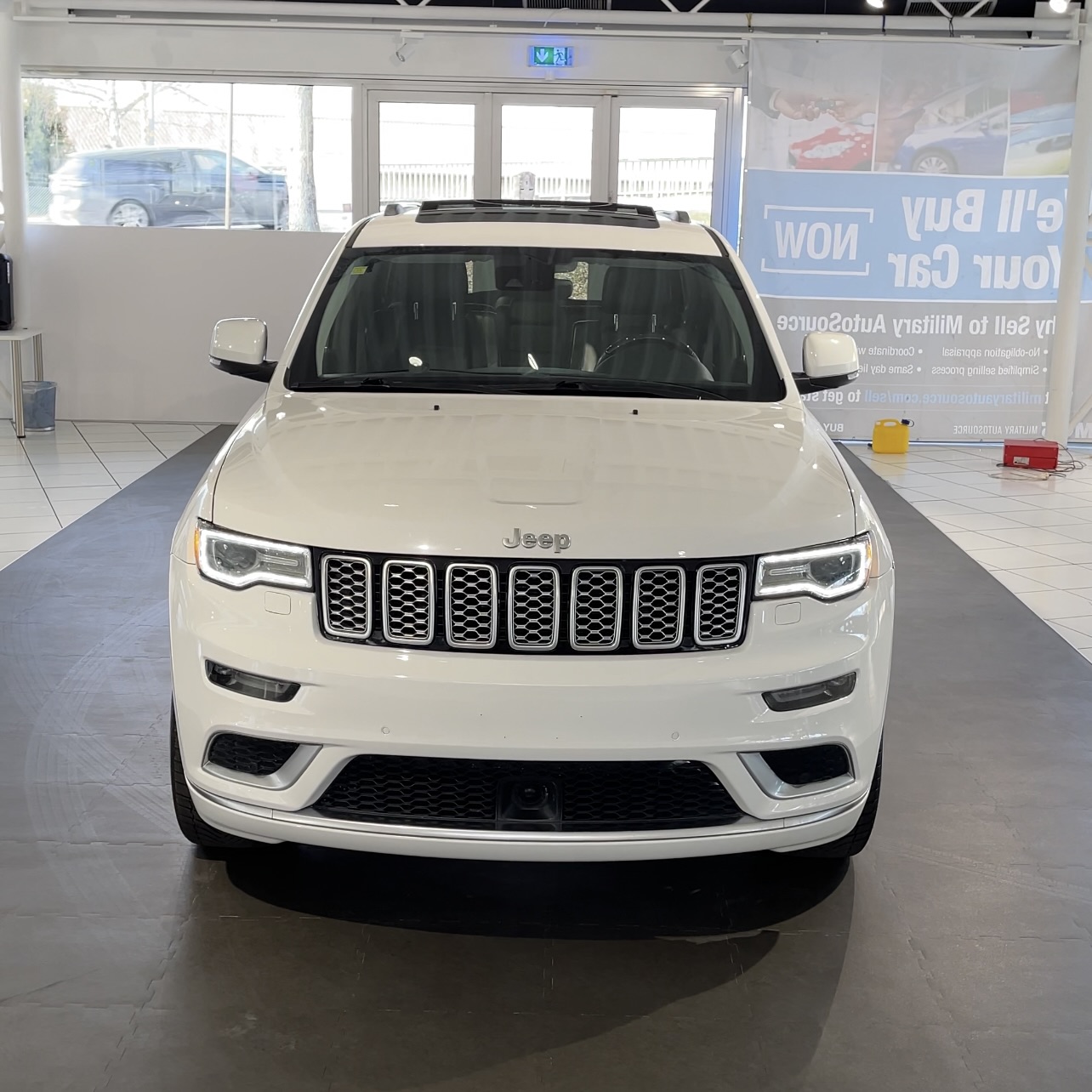 
								2018 Jeep Grand Cherokee Summit full									