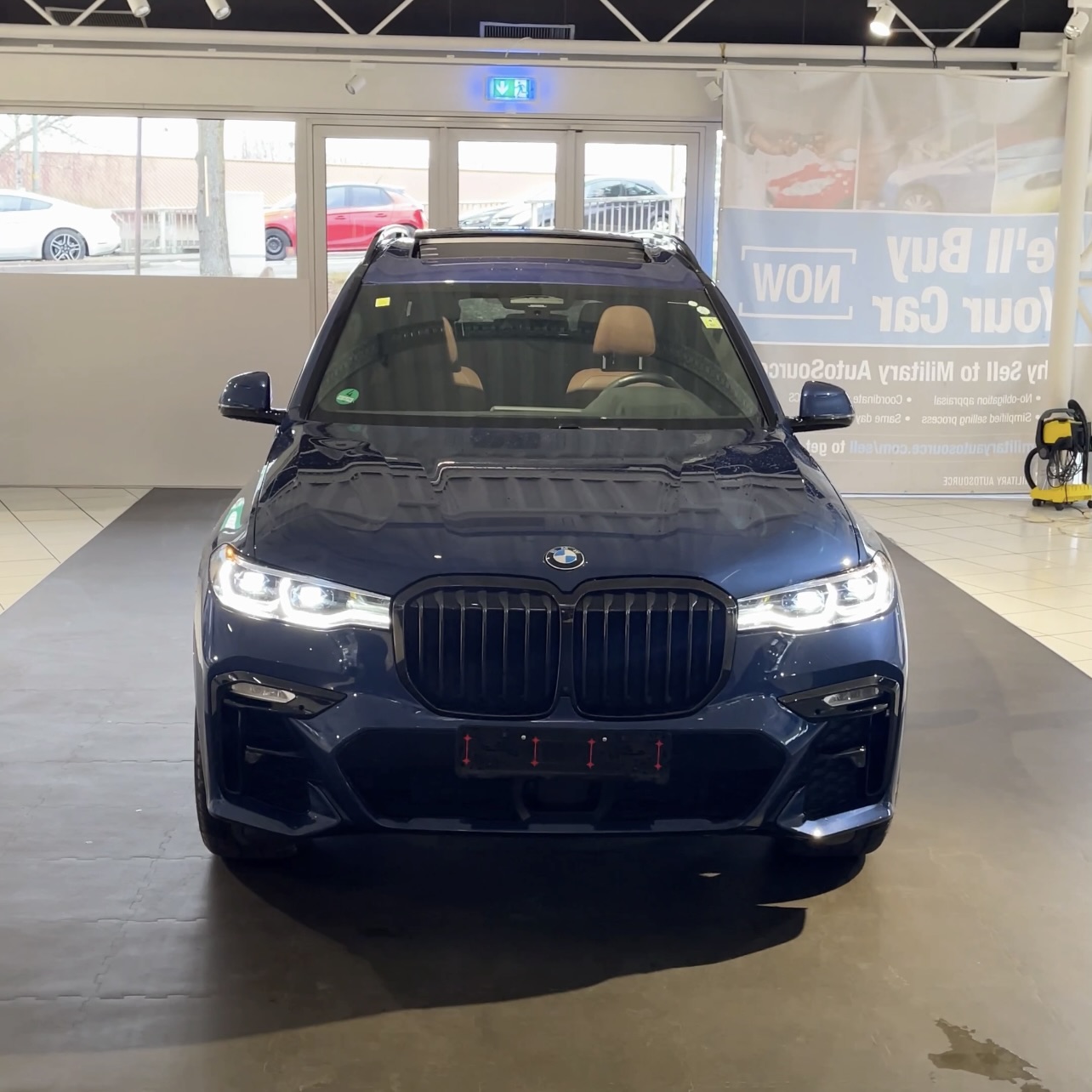 
								2021 BMW X7 M50i full									