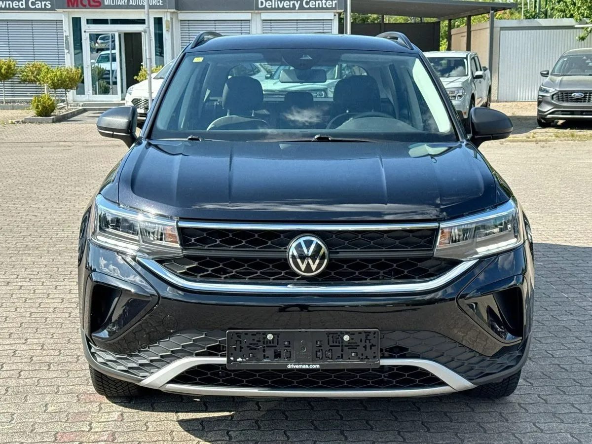 
								2022 Volkswagen Taos S full									