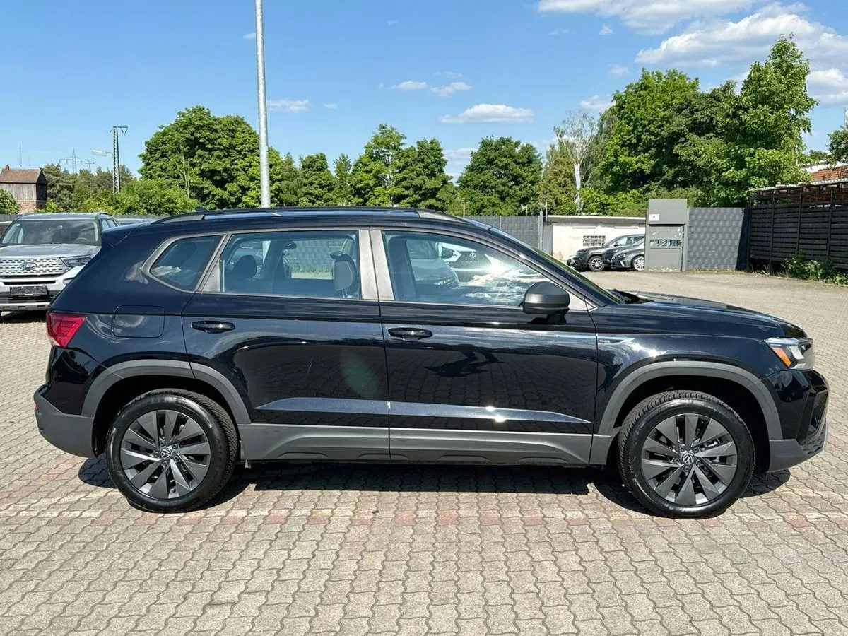 
								2022 Volkswagen Taos S full									