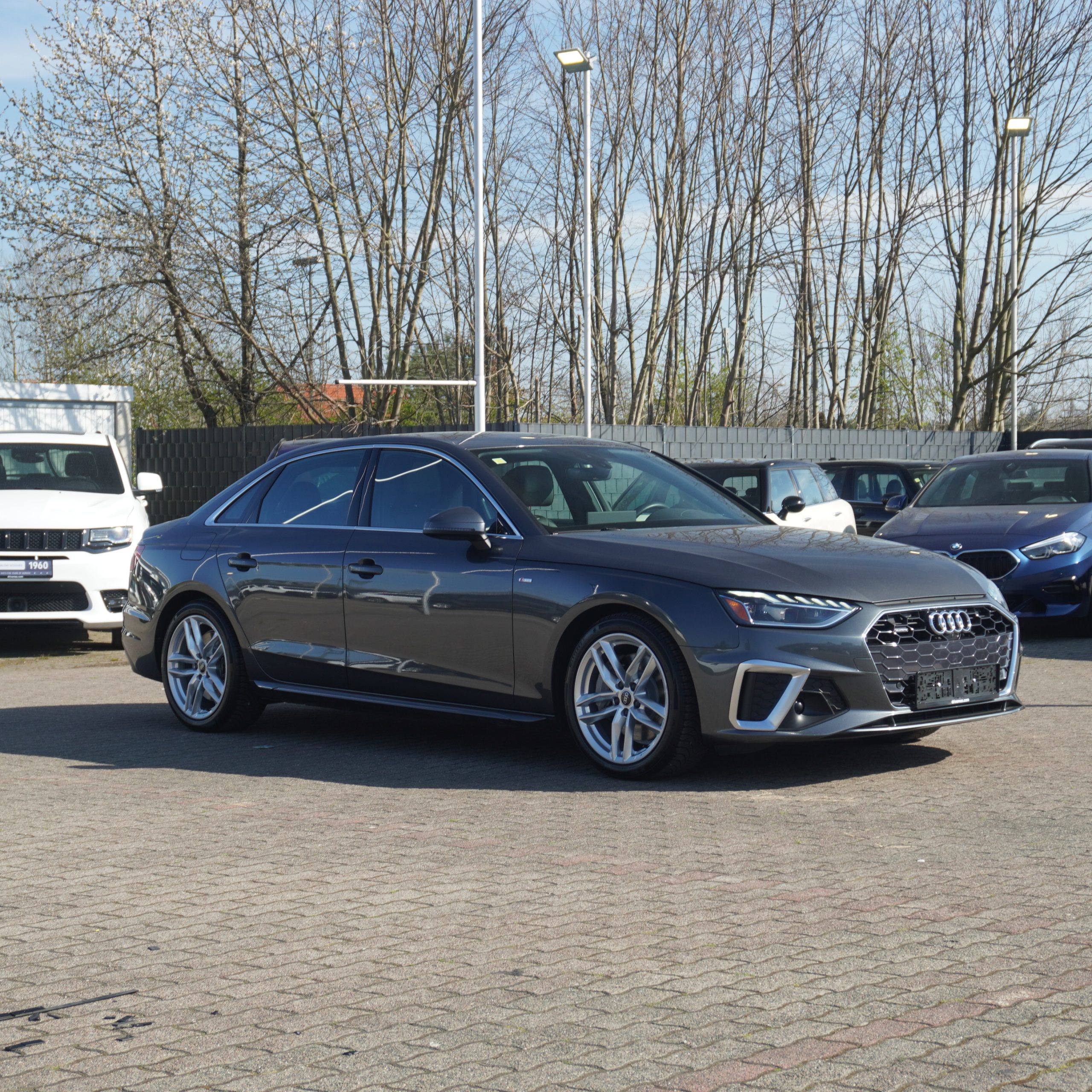 
								2022 Audi A4 S line Premium Plus 45 full									