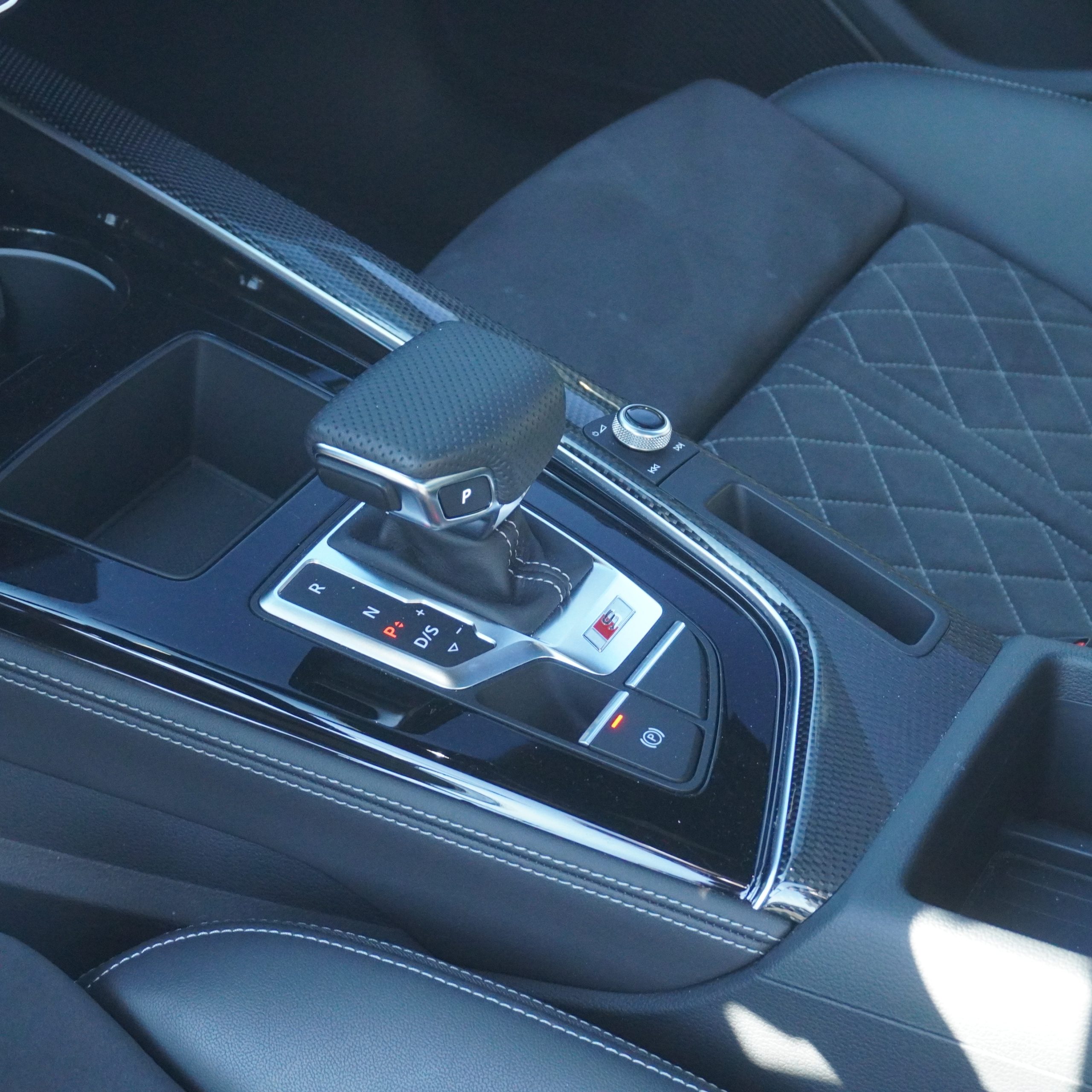 
								2024 Audi S4 Premium Plus full									