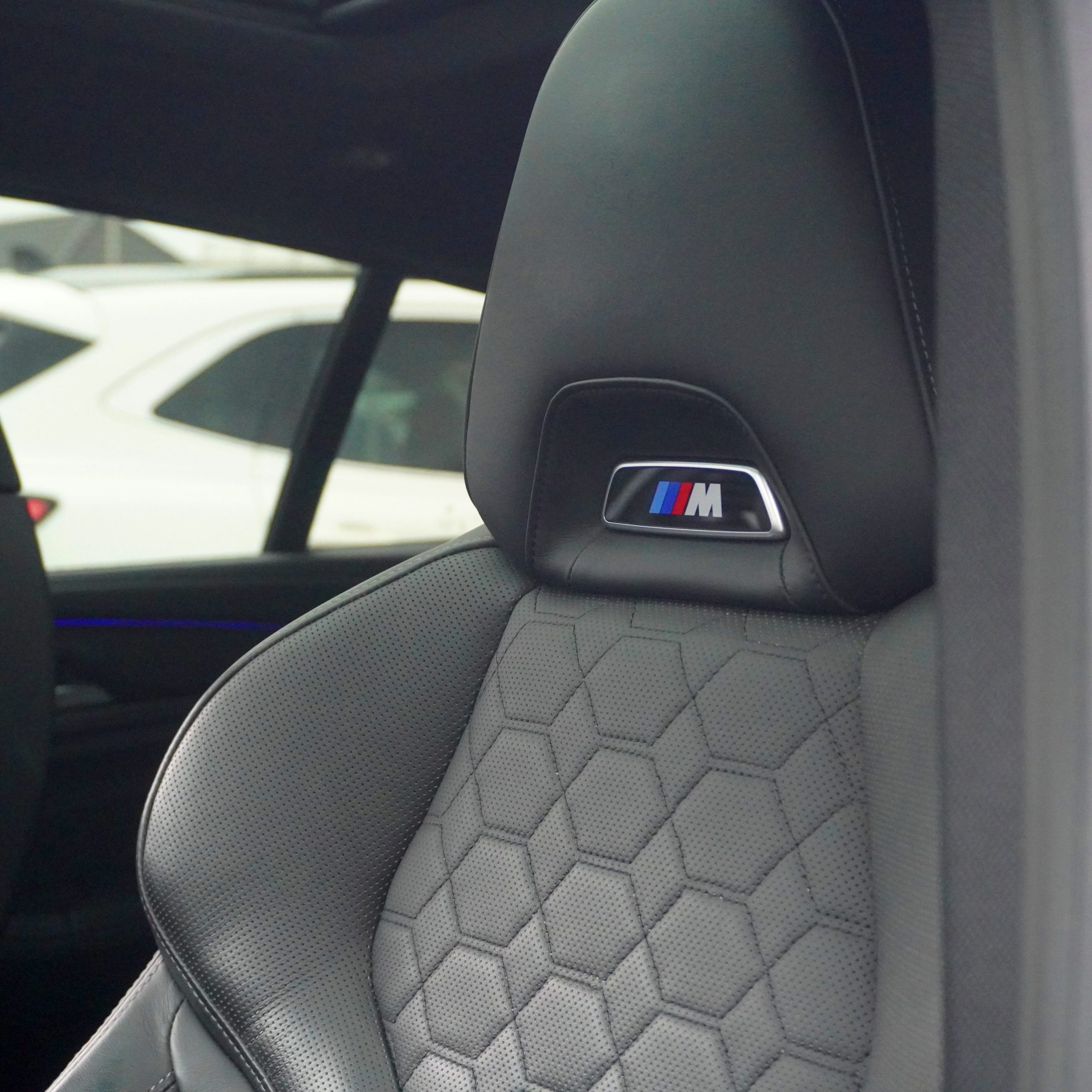 
								2021 BMW X4M Competition full									