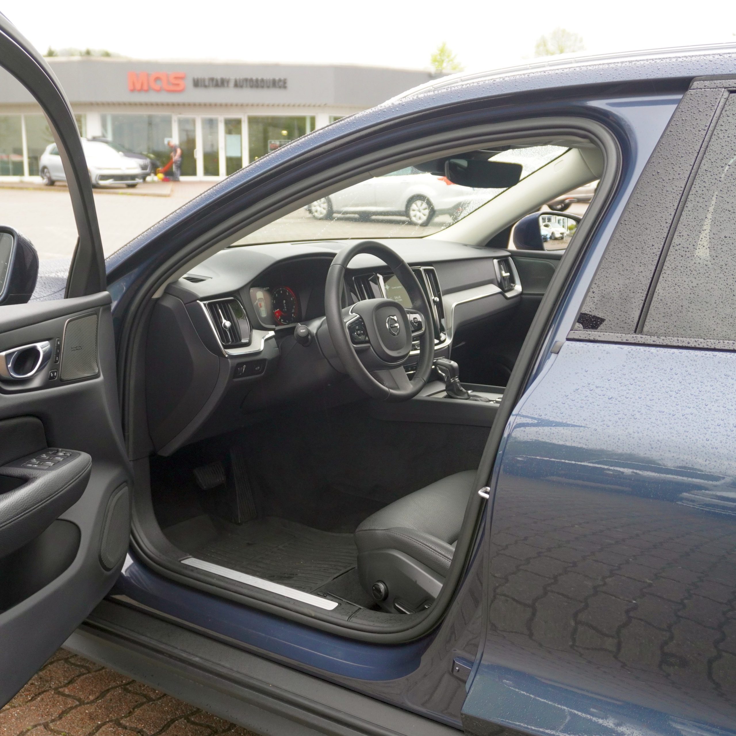 
								2022 Volvo V60 Cross Country T5 AWD full									