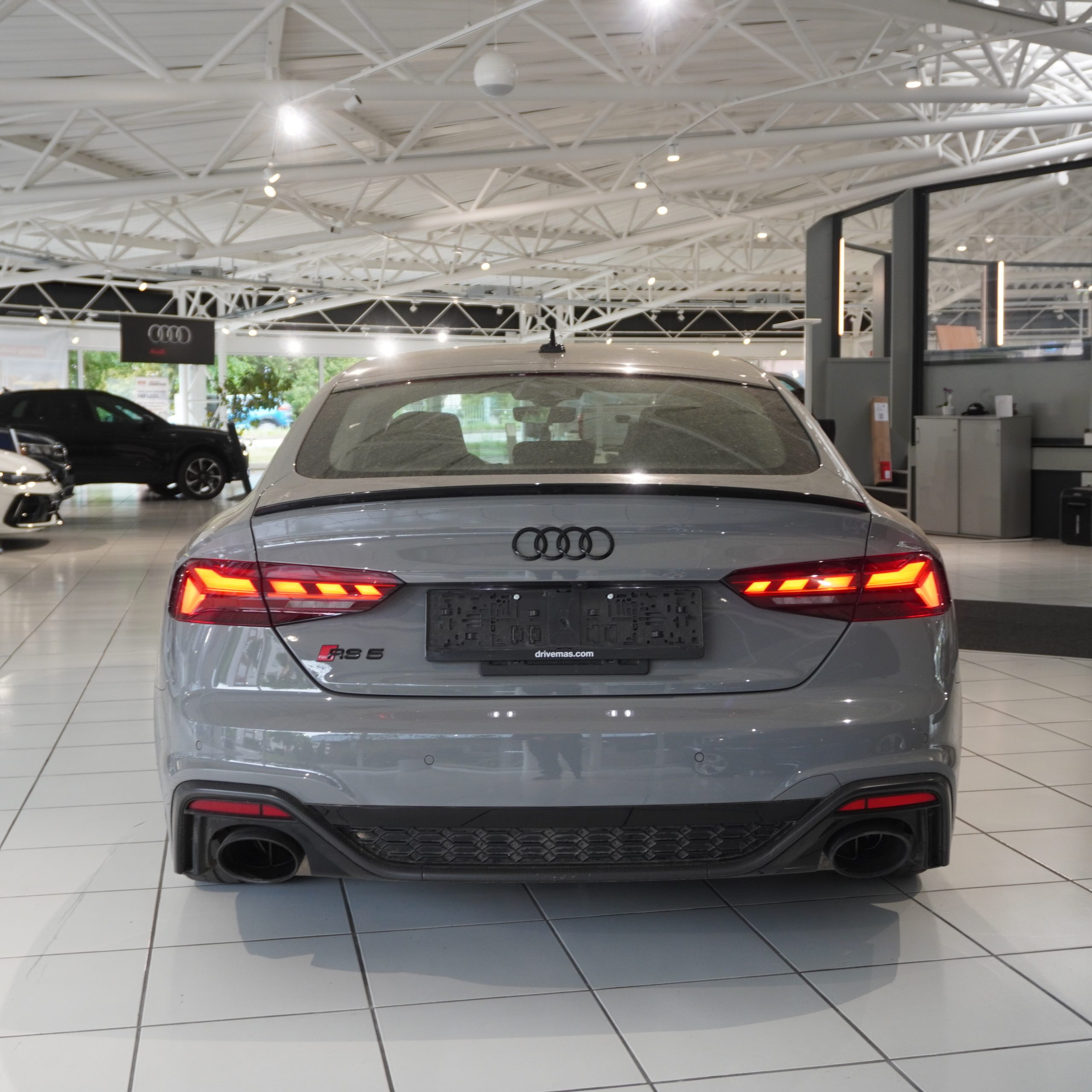 
								2024 Audi RS5 Competition full									