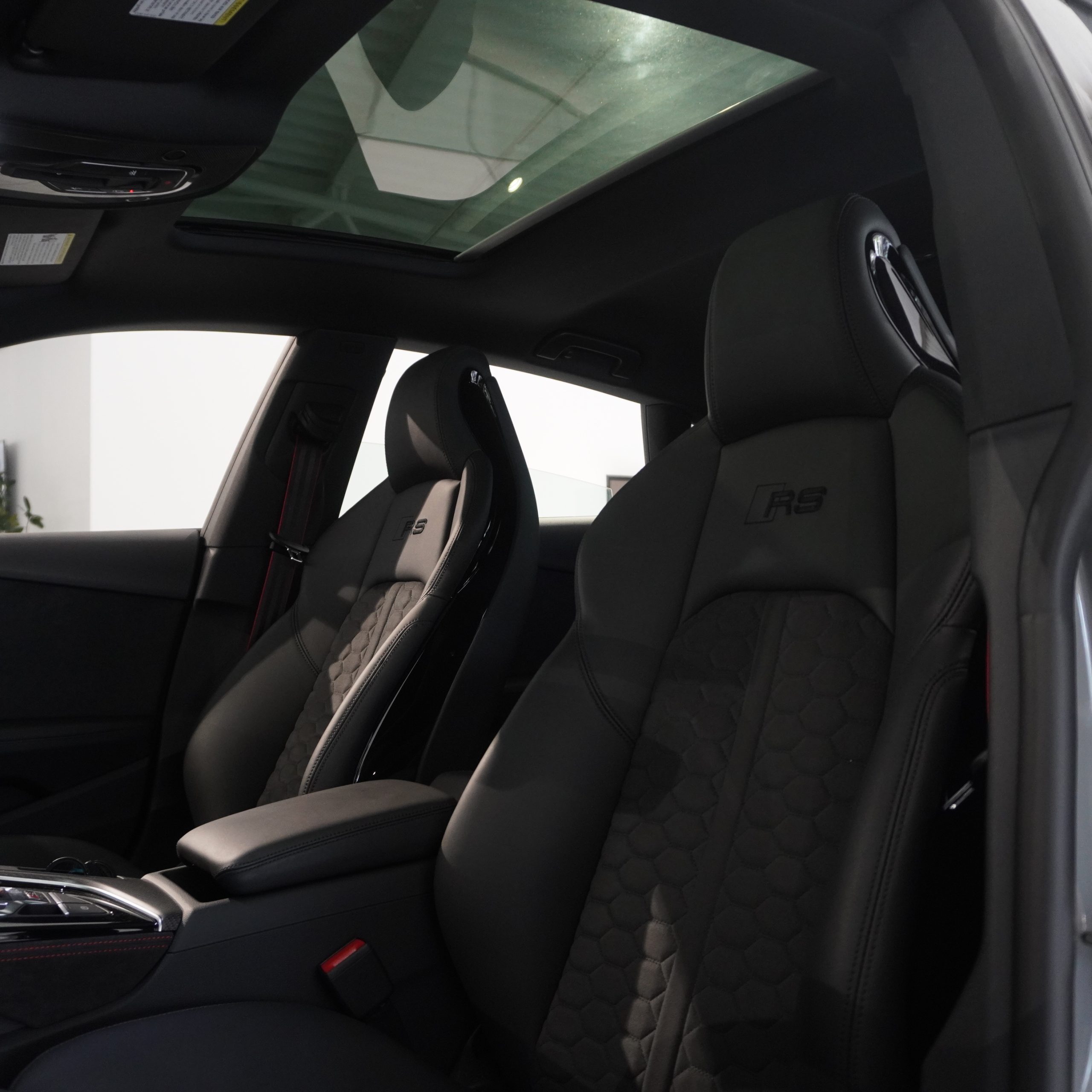 
								2024 Audi RS5 Competition full									