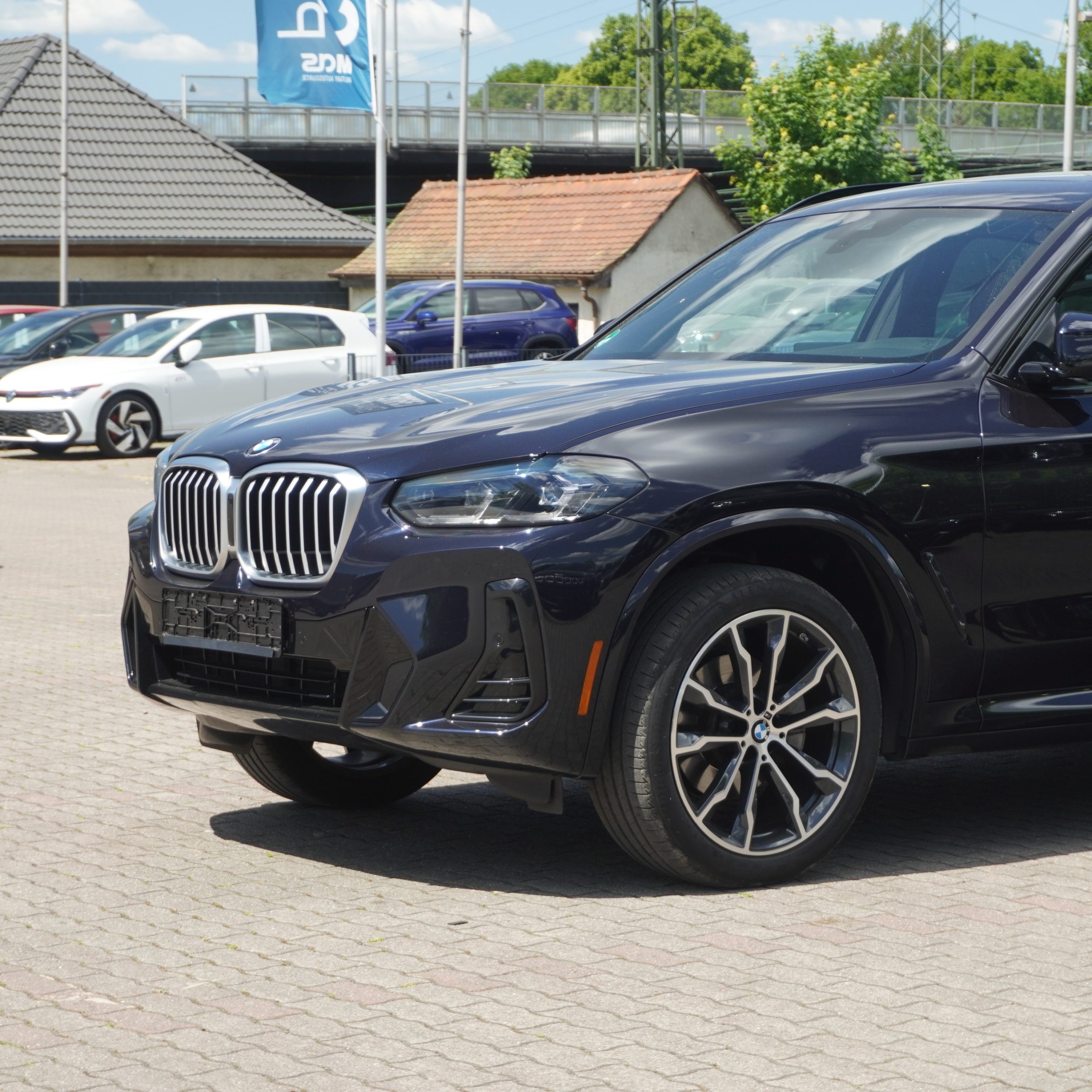 
								2022 BMW X3 30i full									