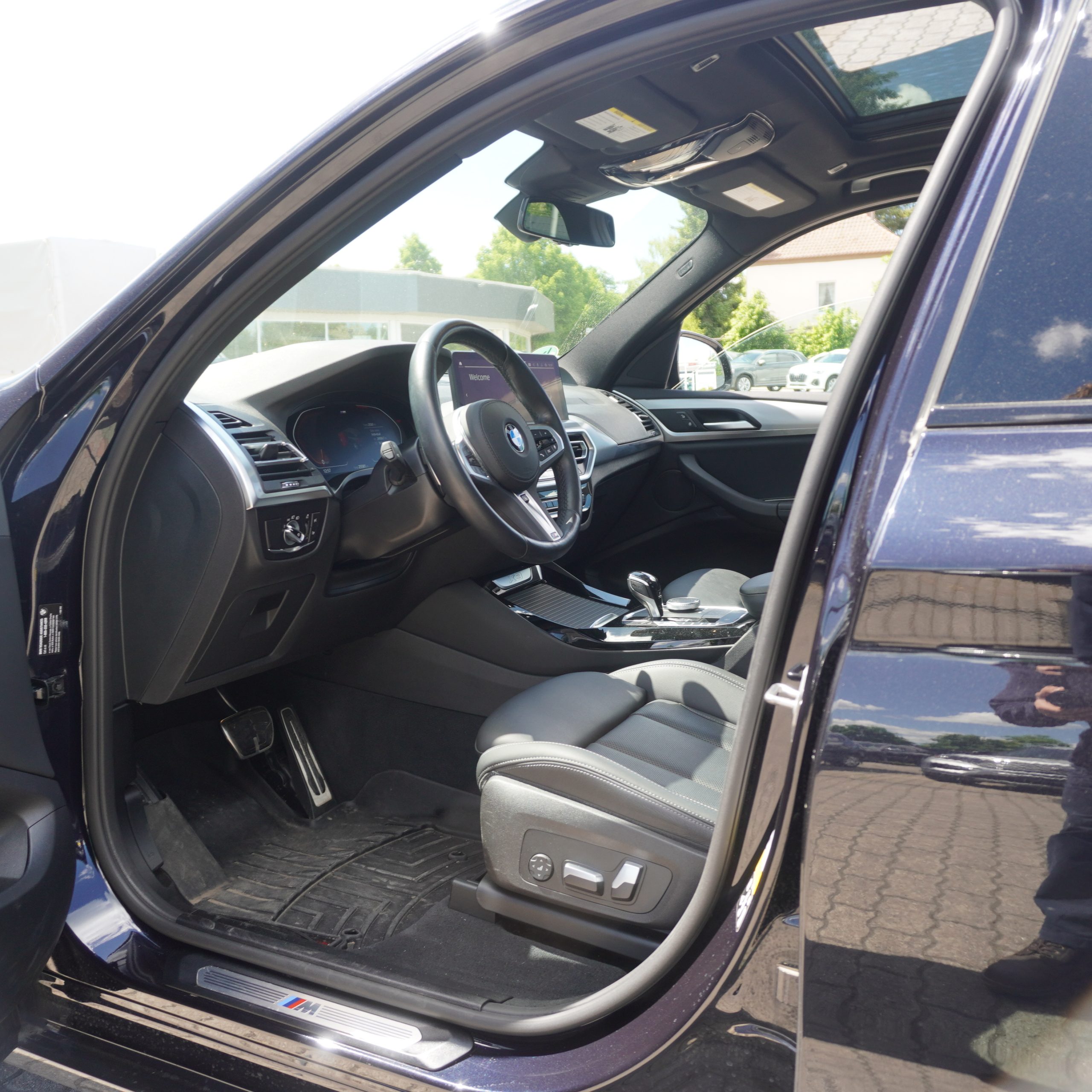 
								2022 BMW X3 30i full									