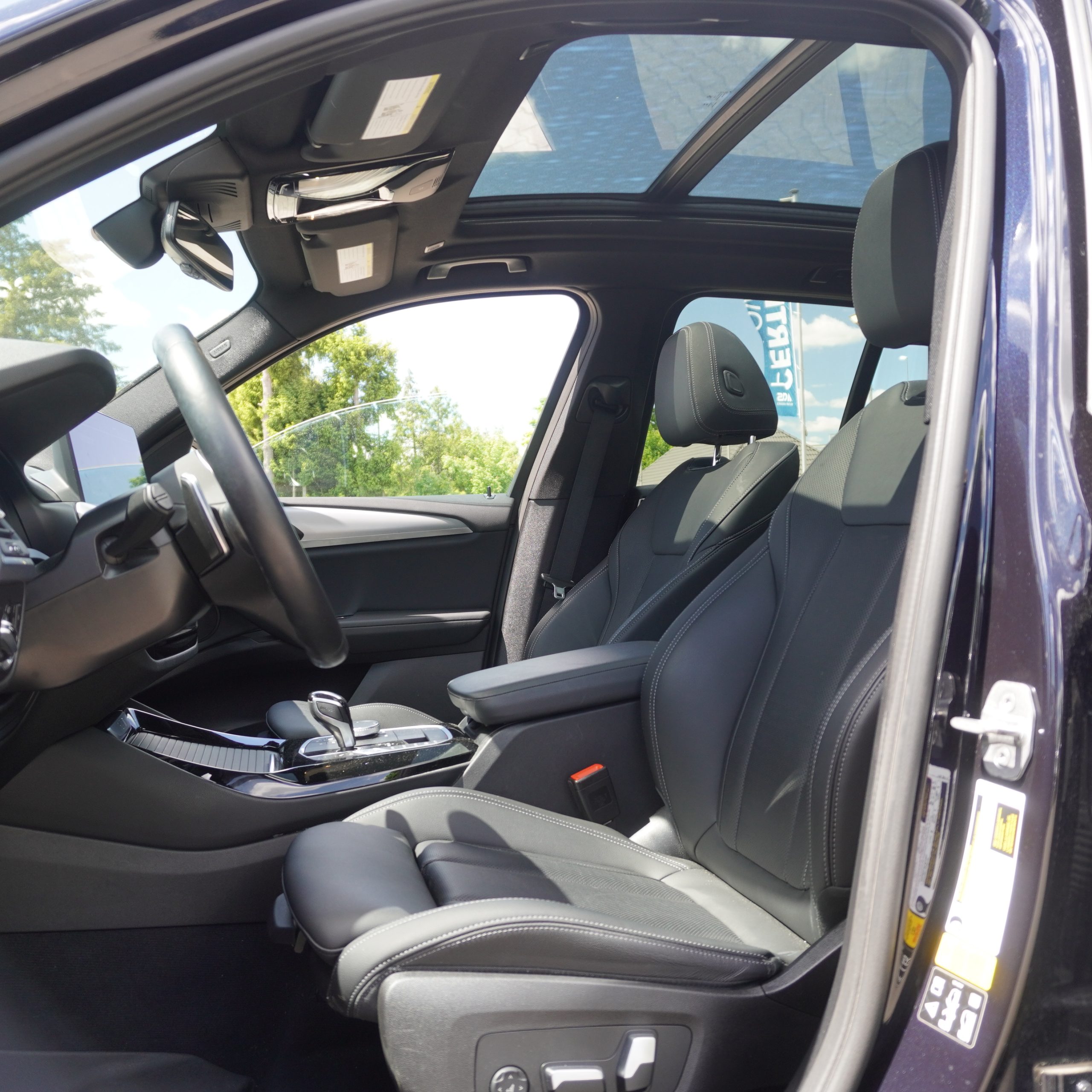 
								2022 BMW X3 30i full									