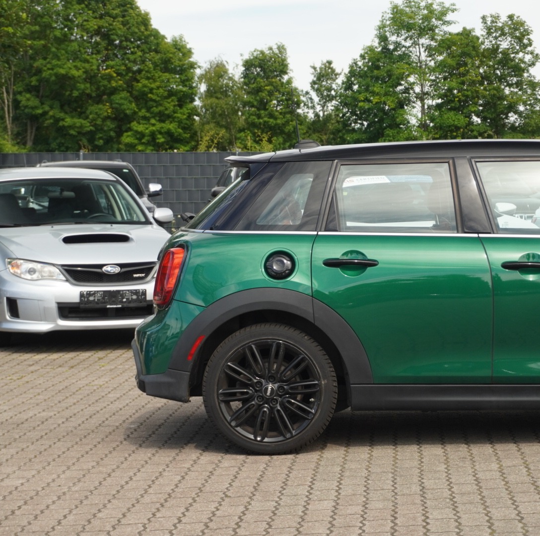 
2022 MINI Cooper S full									