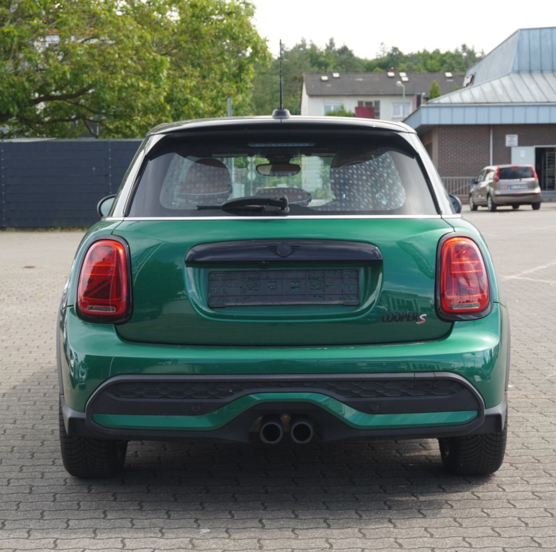 
2022 MINI Cooper S full									