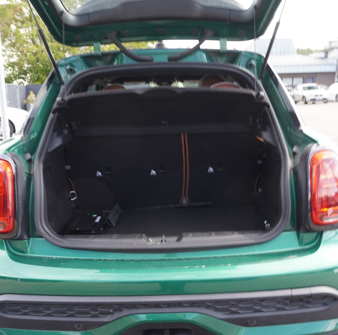 
2022 MINI Cooper S full									