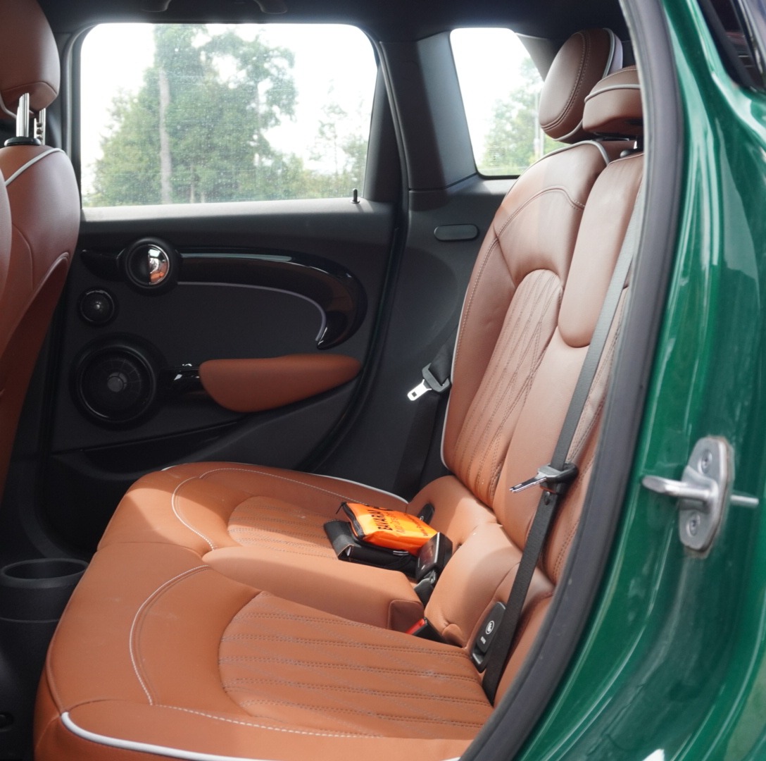 
2022 MINI Cooper S full									