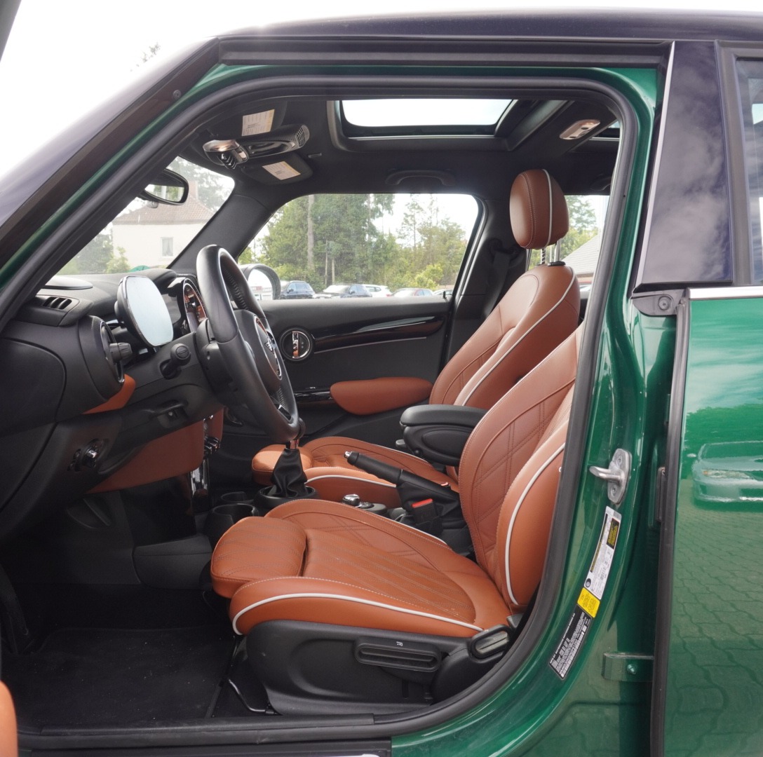 
2022 MINI Cooper S full									