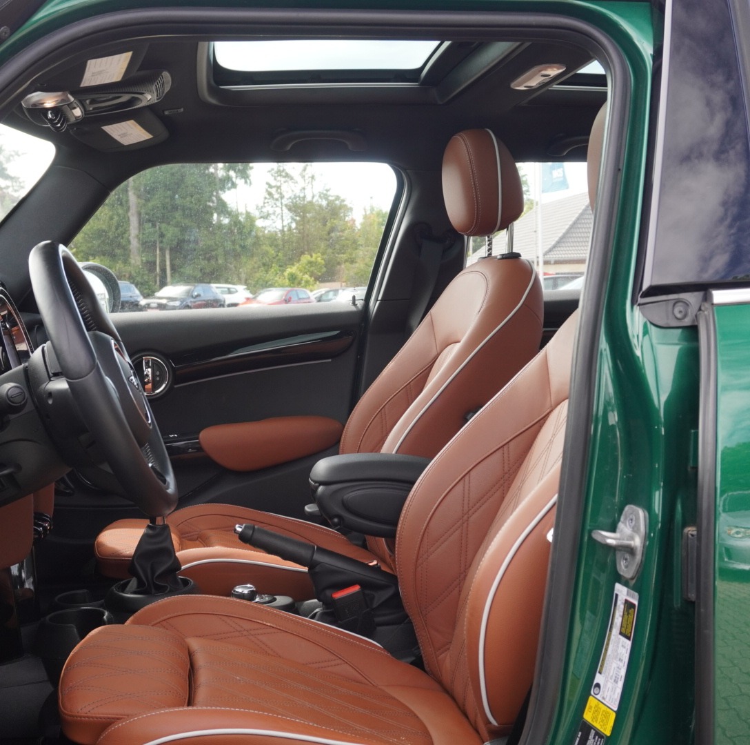 
2022 MINI Cooper S full									