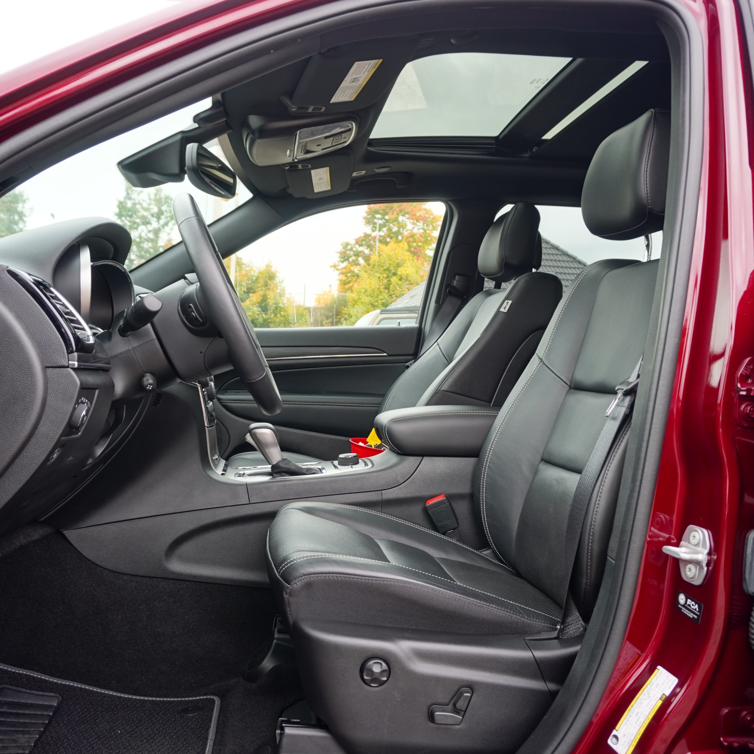 
2021 Jeep Grand Cherokee full									