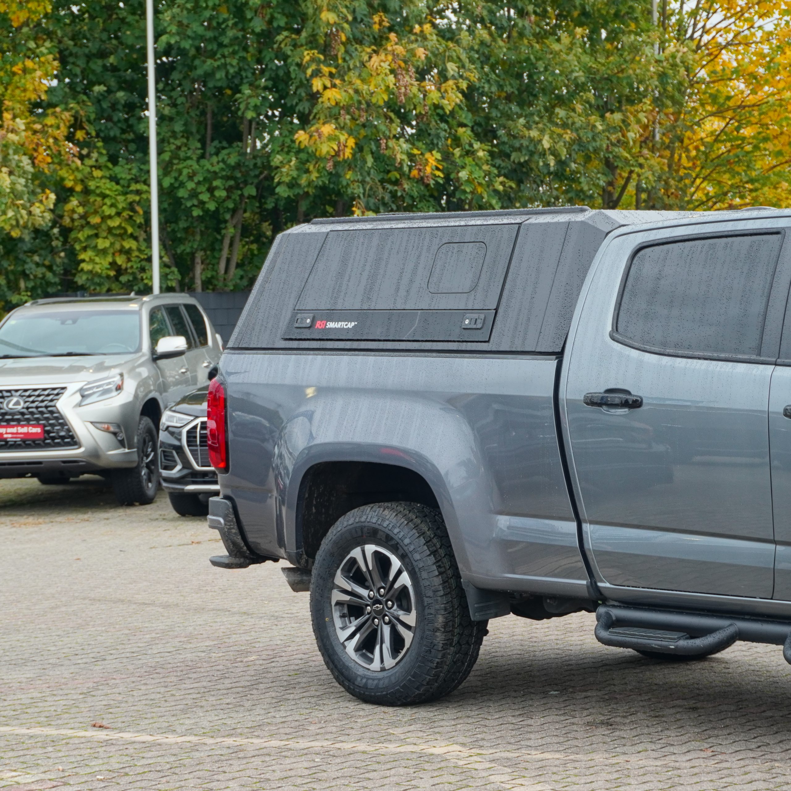 
2022 Chevrolet Colorado Z71 full									