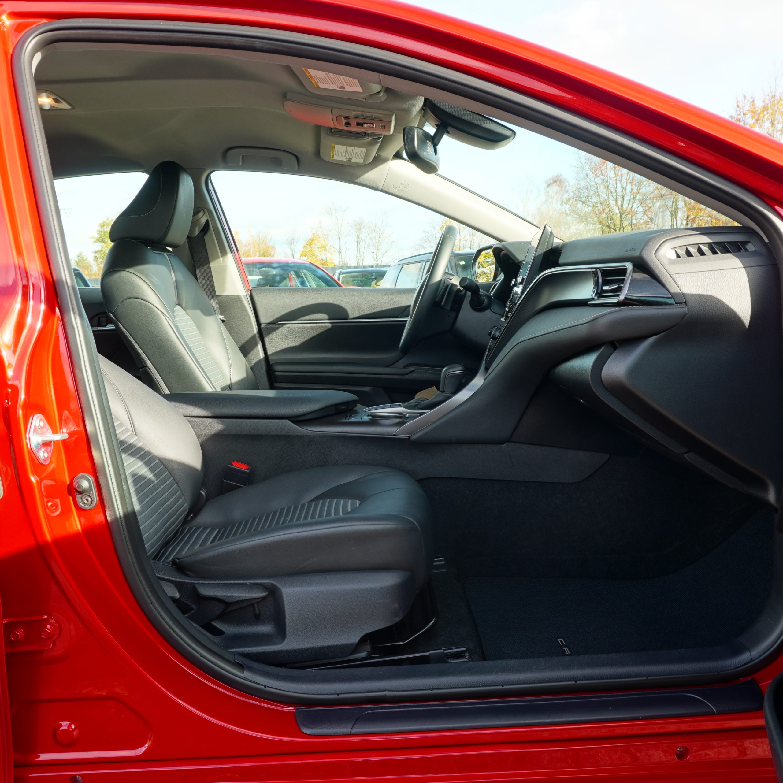 
								2024 Toyota Camry SE full									