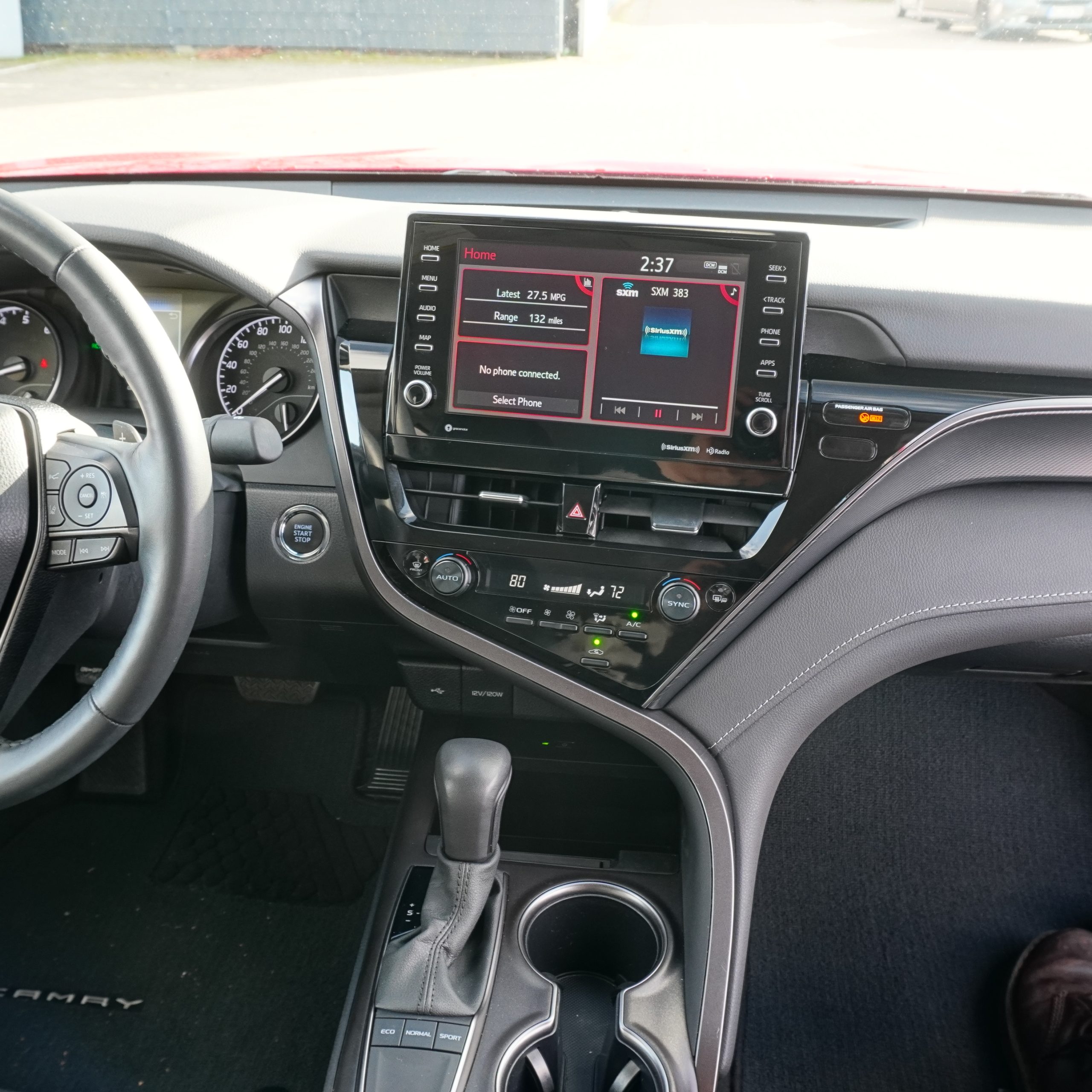 
								2024 Toyota Camry SE full									