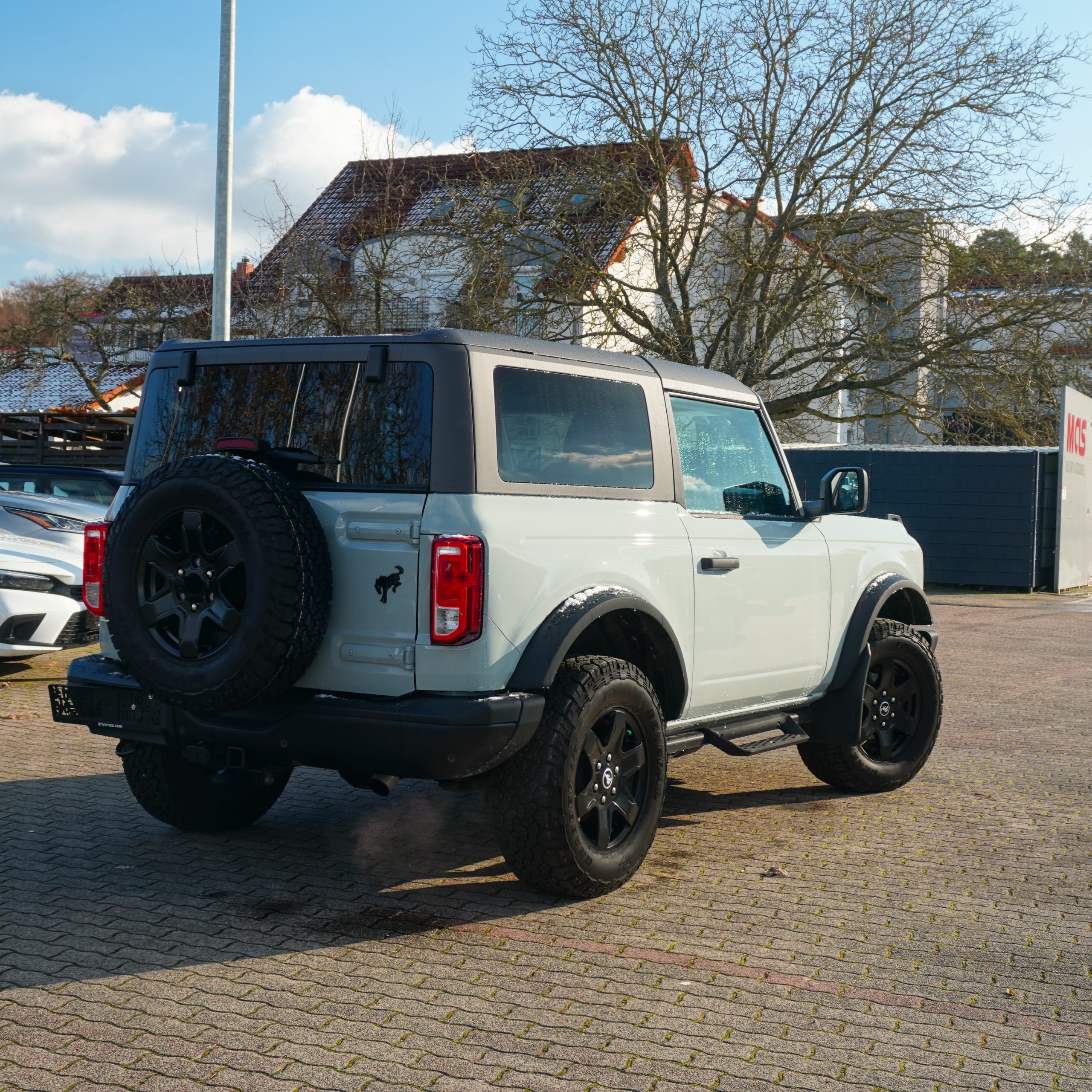 
2024 Ford Bronco Black Diamond full									
